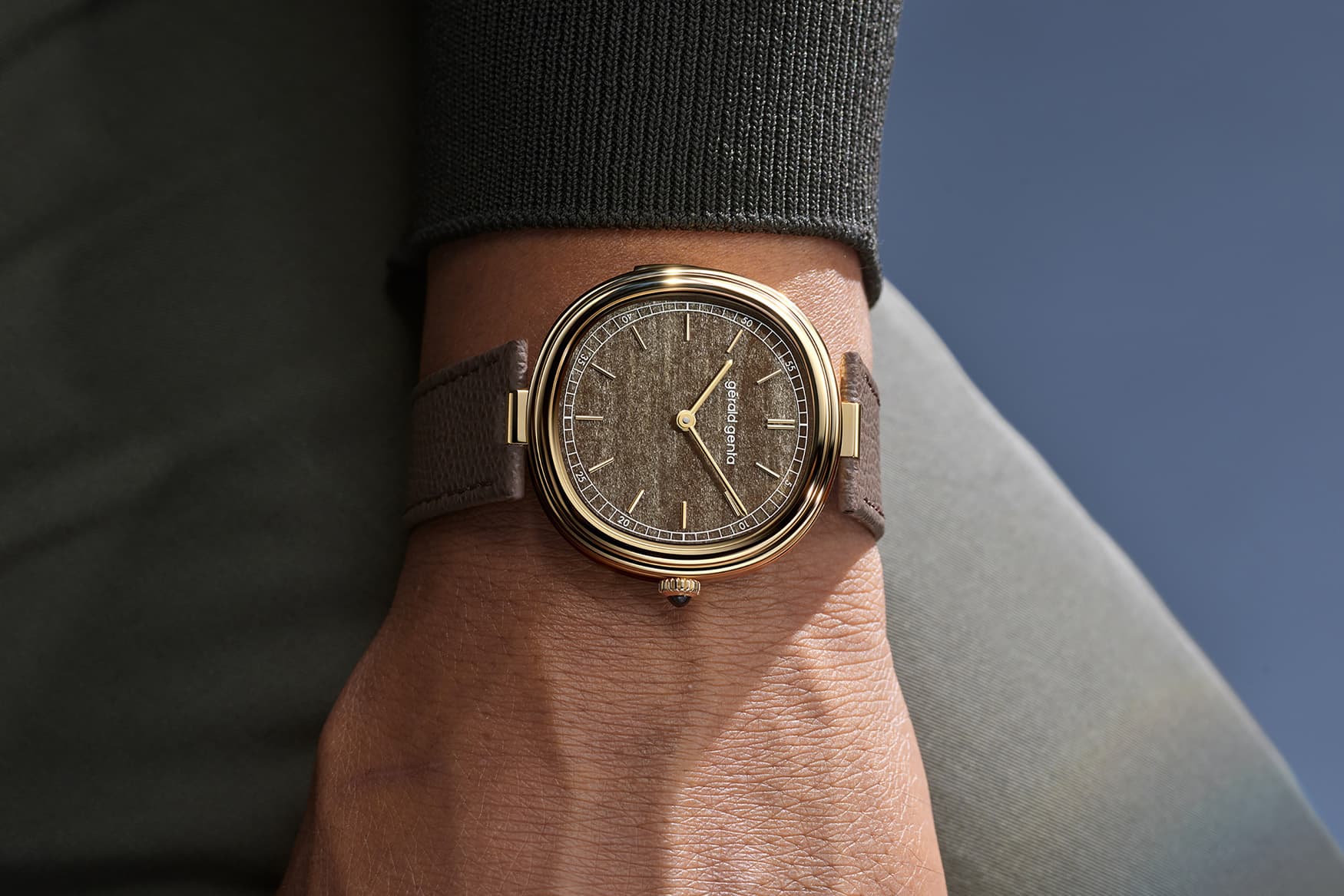 Gérald Genta Geneva Minute Repeater Golden Obsidian, press photo 18